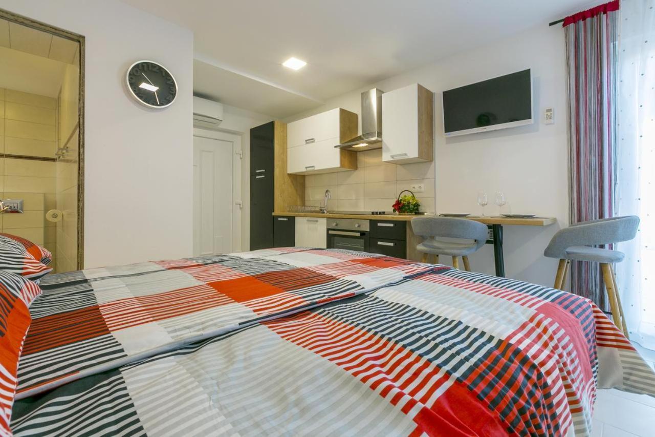 Domino Apartment ดรามัลย์ ภายนอก รูปภาพ